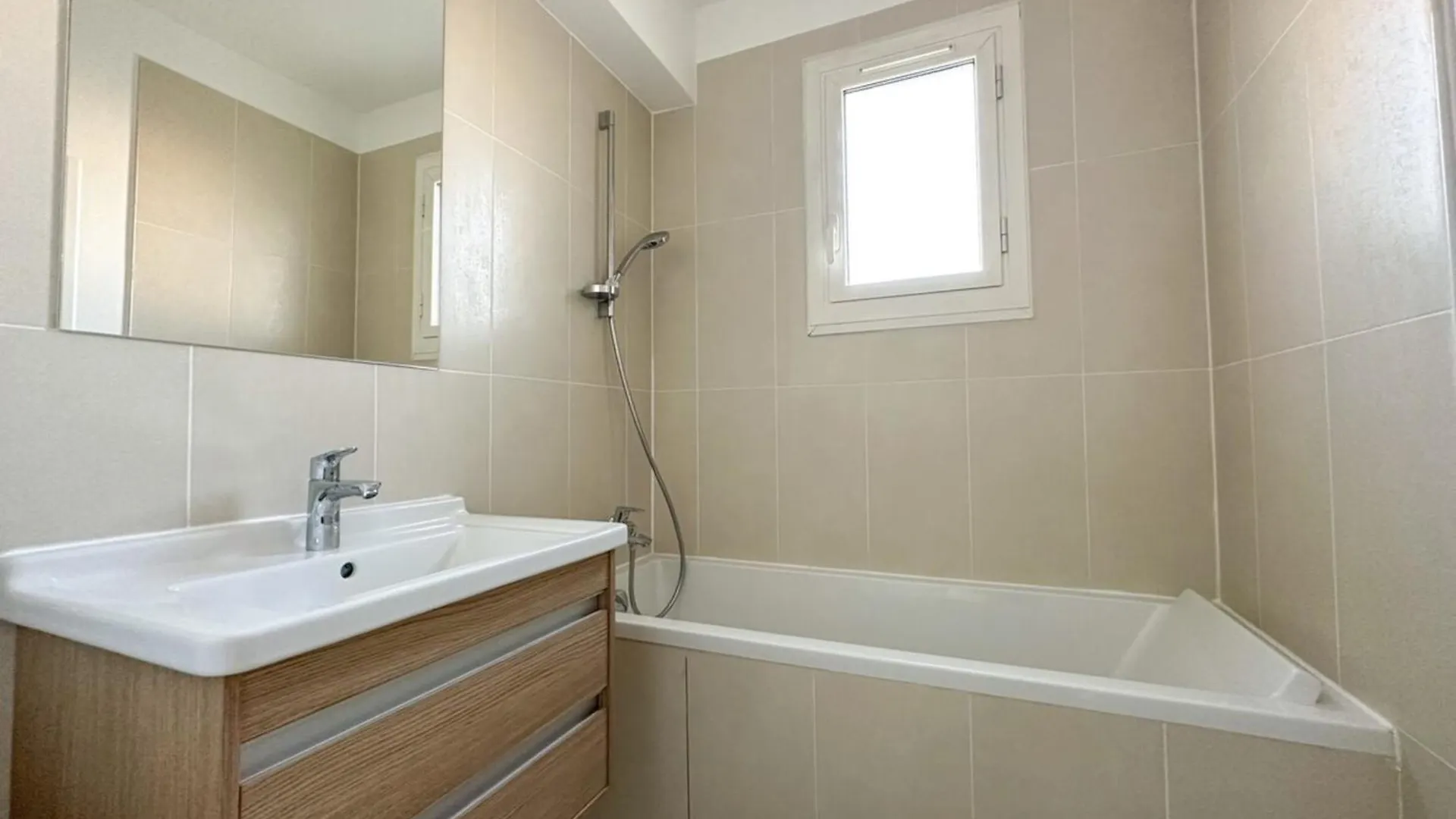 Flexliving - Whole Apartment - Remusat باريس