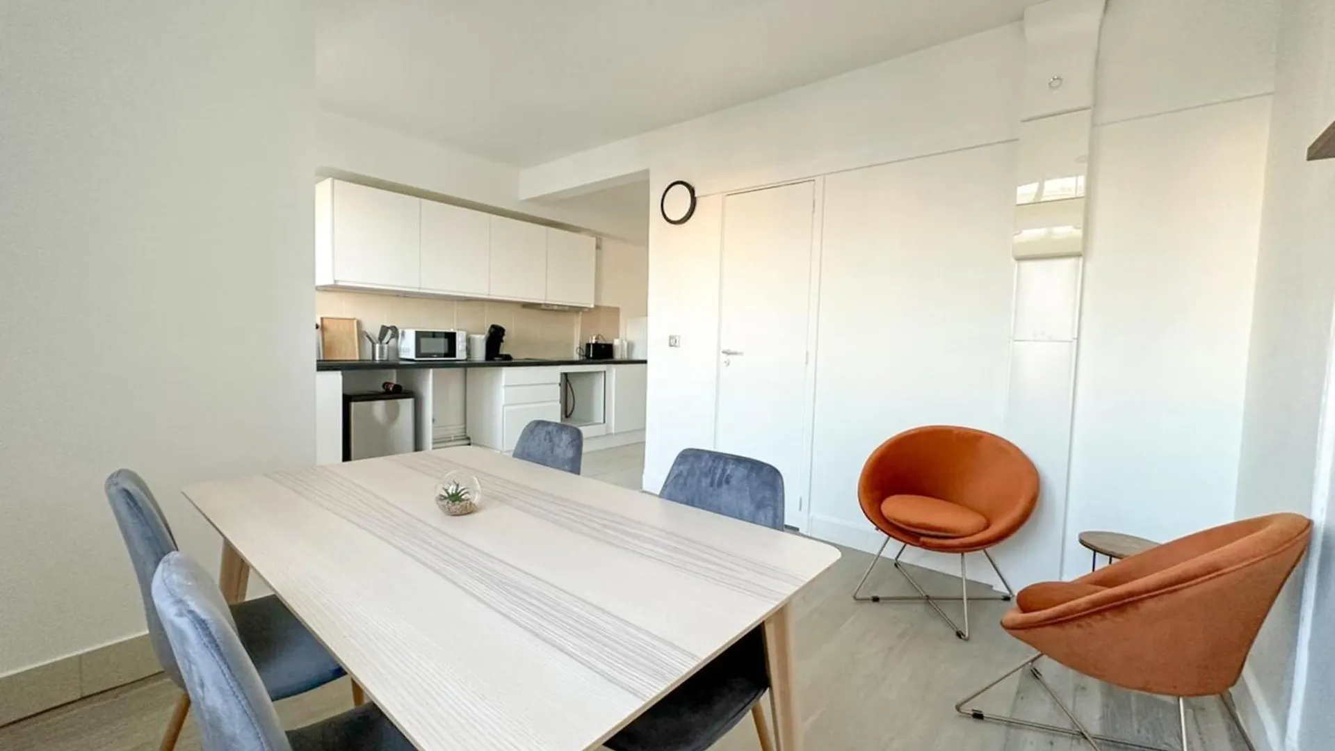 Flexliving - Whole Apartment - Remusat باريس 0*,  فرنسا